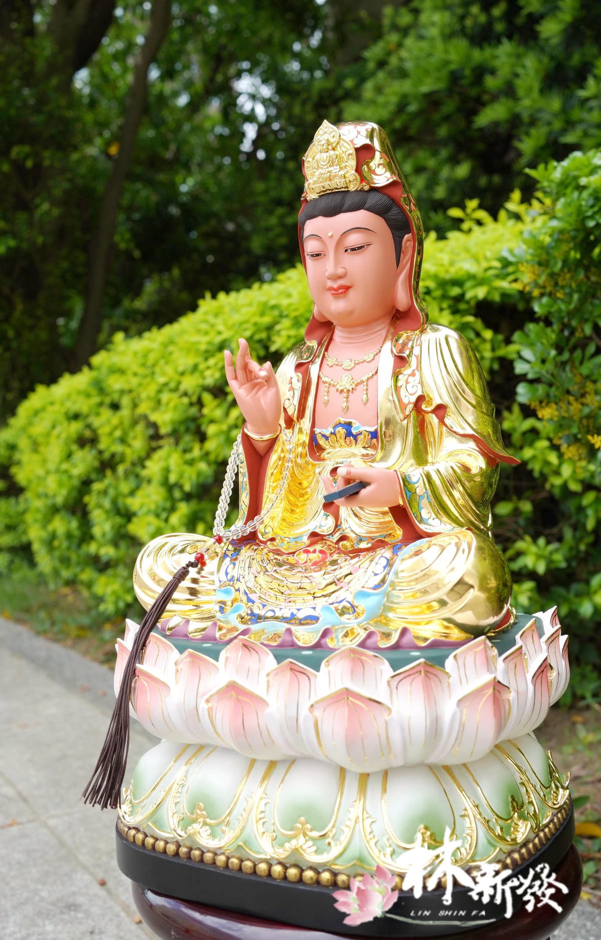 檜木尺六按金觀音 (2).jpg