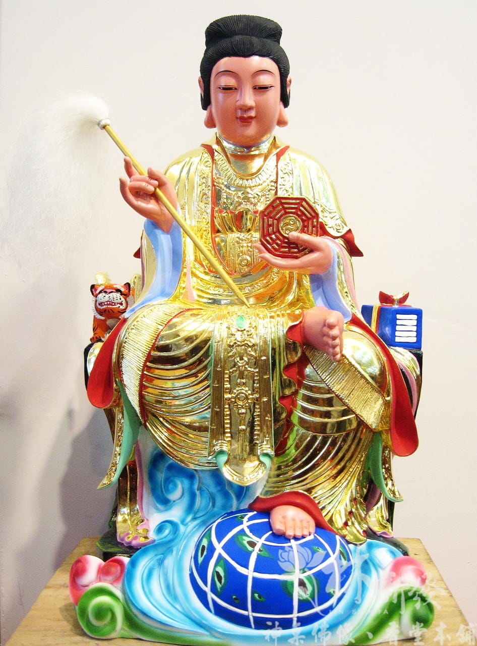 新發神藝-地母娘娘(自在體．橘袍/原色/金身創作)