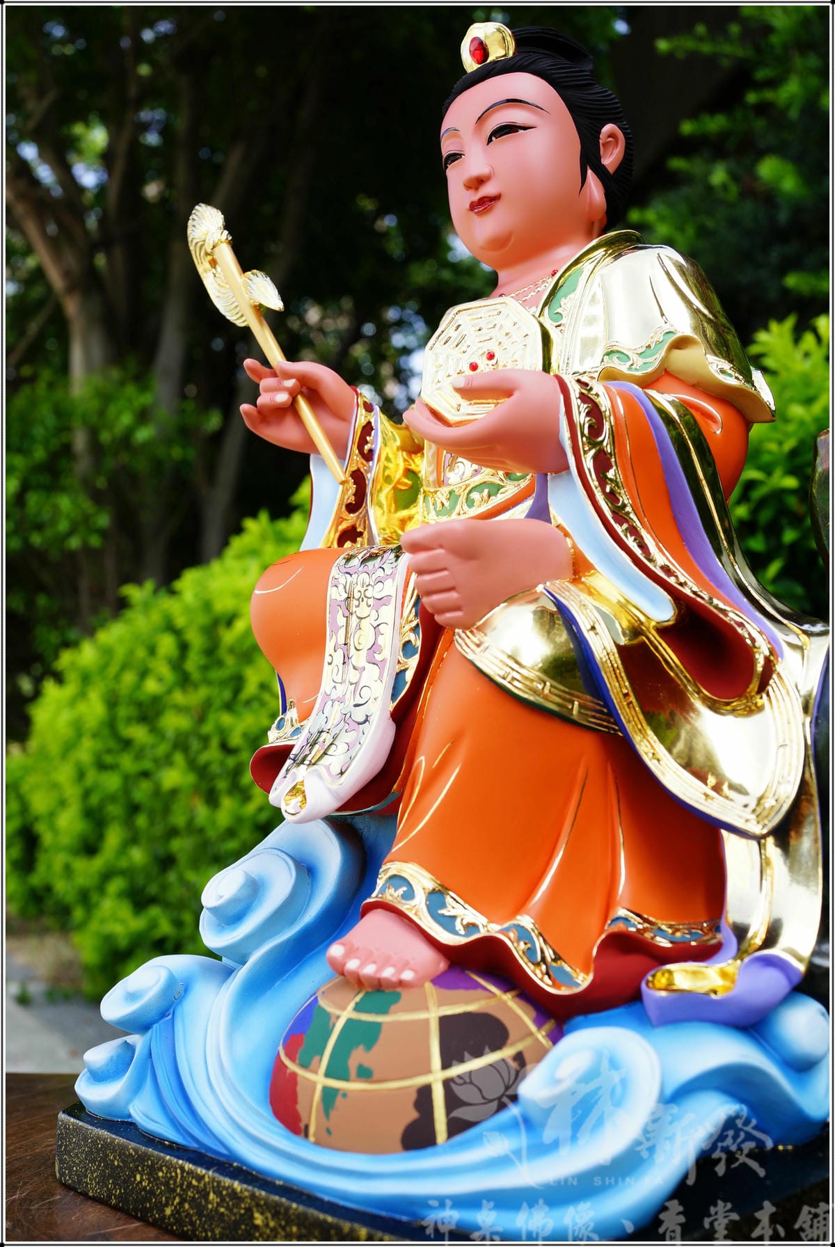 新發神藝-地母娘娘(自在體.橘袍/原色/金身創作) 新發神藝-地母娘娘(自在體.橘袍/原色/金身創作)