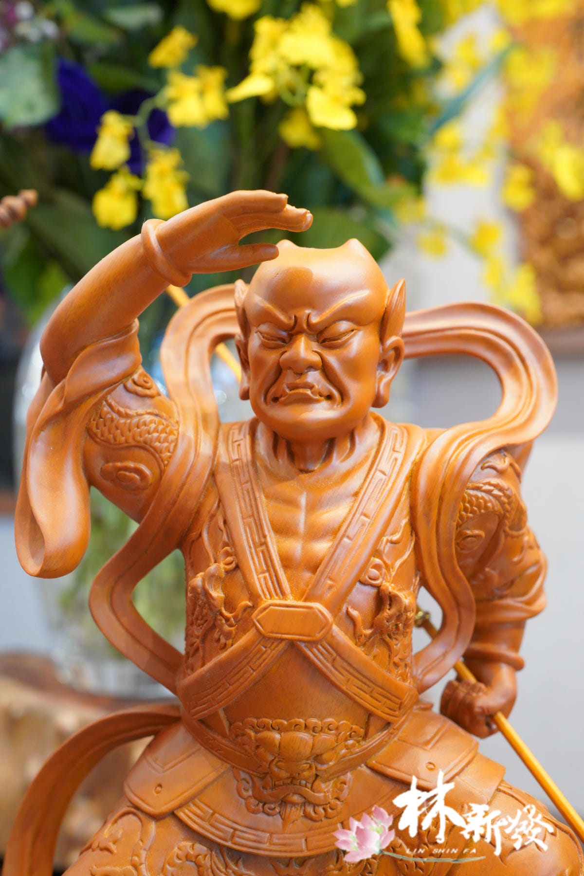 新發神藝-千順護法(八吋八手工戰神體) 新發神藝-千順護法(八吋八手工戰神體)