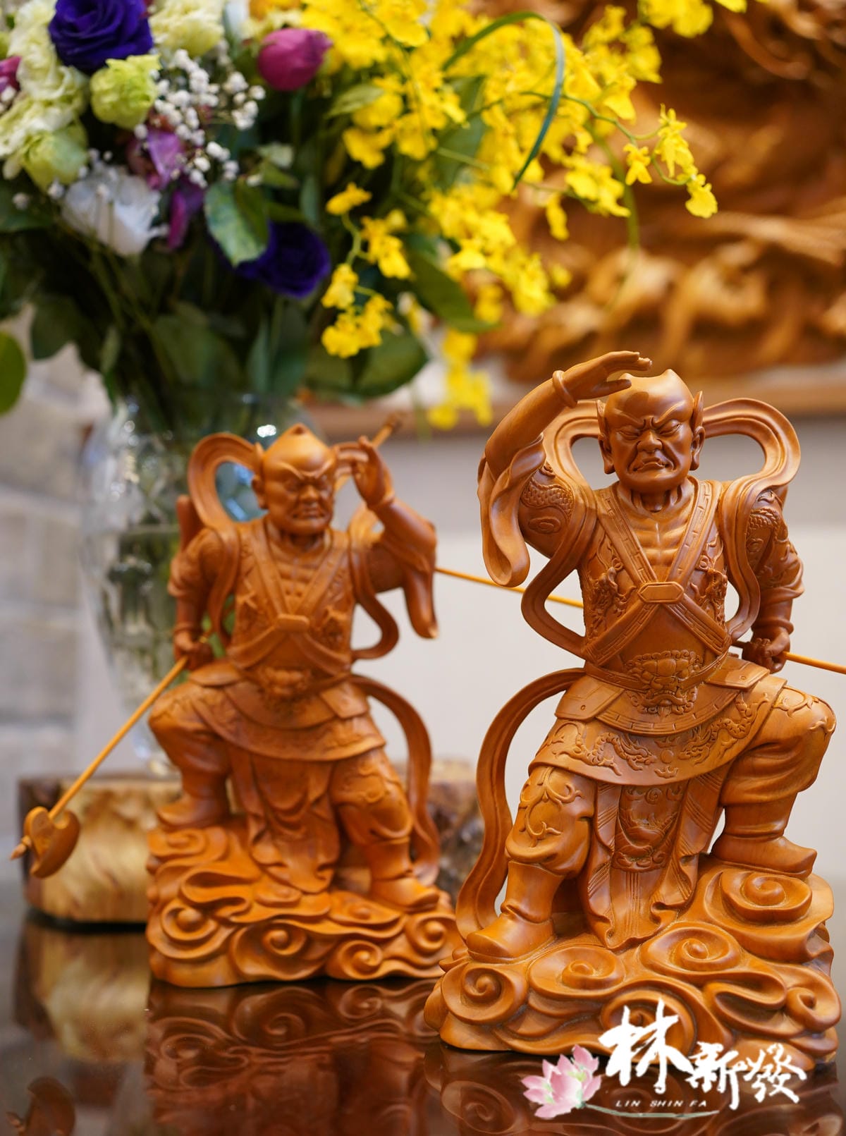 新發神藝-千順護法(八吋八手工戰神體) 新發神藝-千順護法(八吋八手工戰神體)