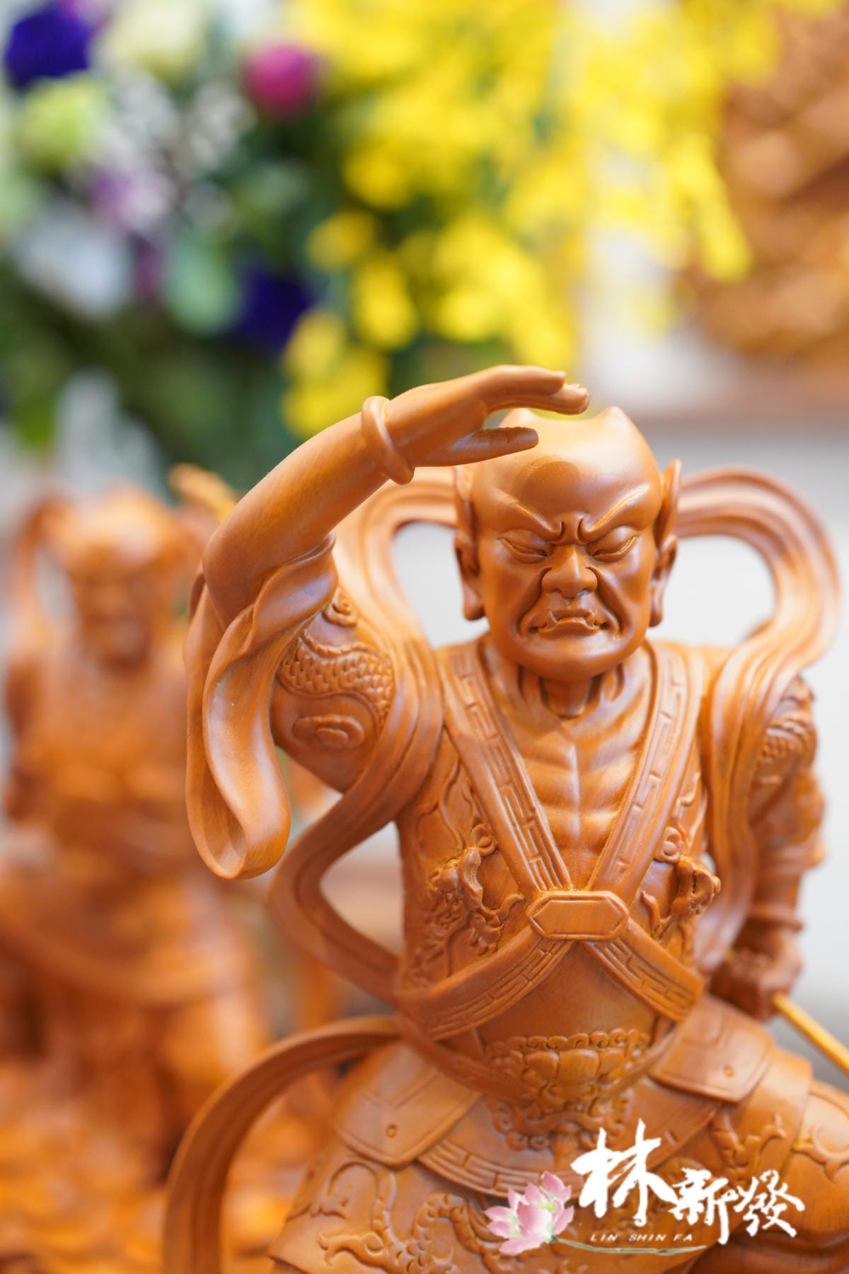 新發神藝-千順護法(八吋八手工戰神體) 新發神藝-千順護法(八吋八手工戰神體)