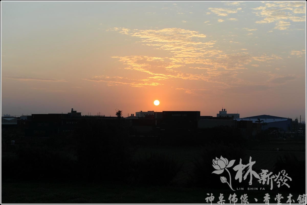 新發神桌-桶桌式神桌(黑紫檀．蓮花雕刻款/素面款)