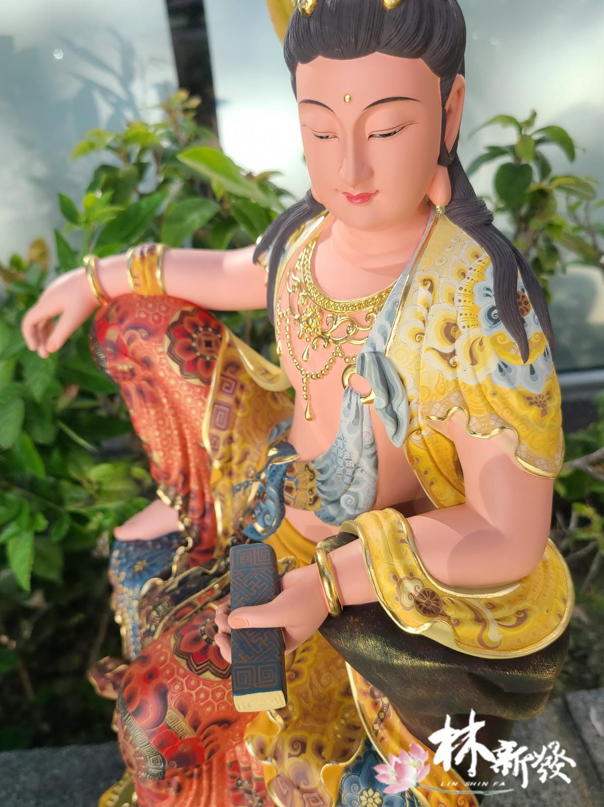 持經細彩自在觀音南式風格 -006.jpg