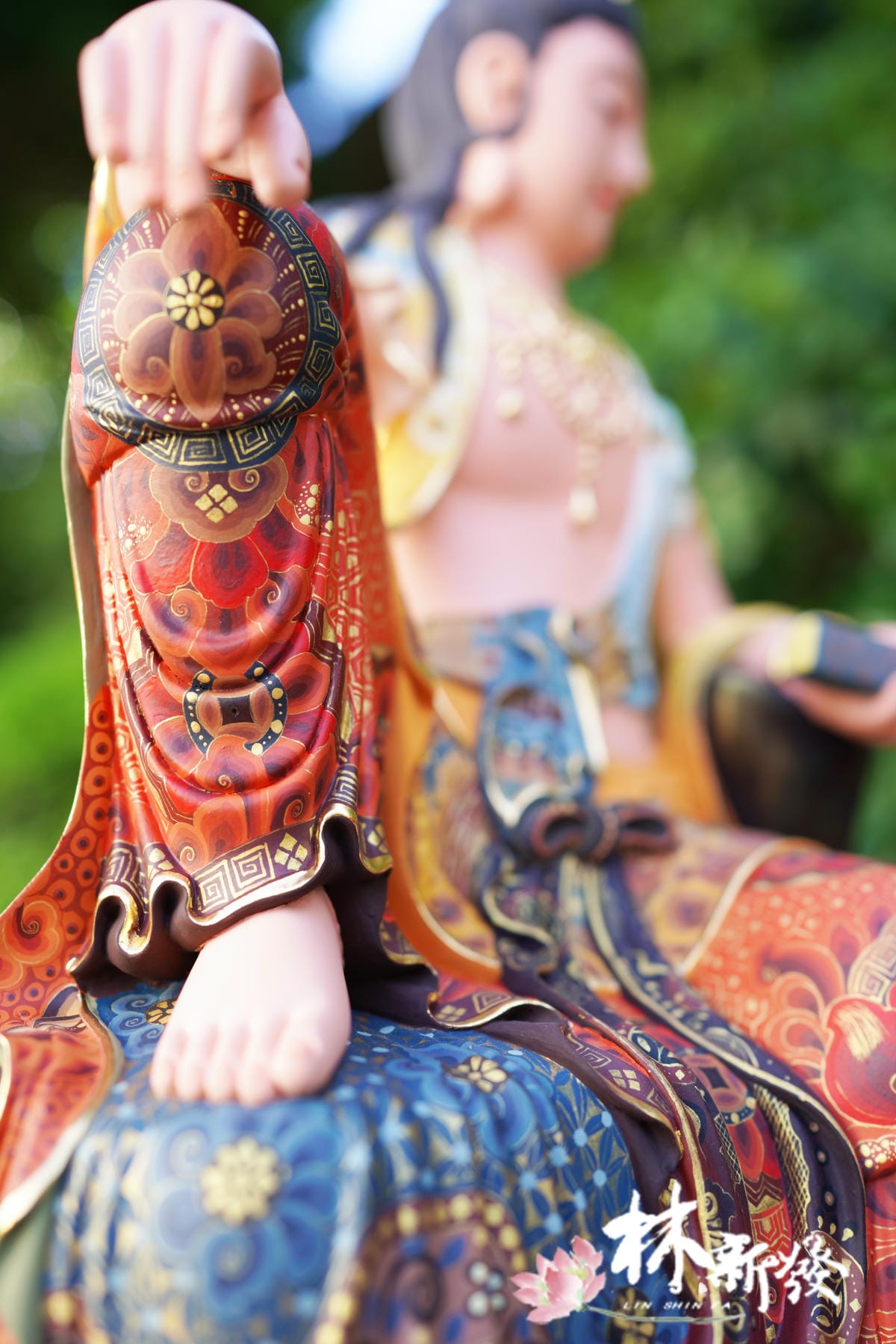 持經細彩自在觀音南式風格 -013.JPG