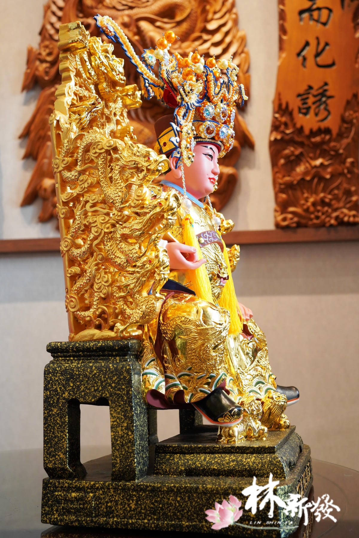 天皇殿下-005.jpg 天皇殿下-005.jpg