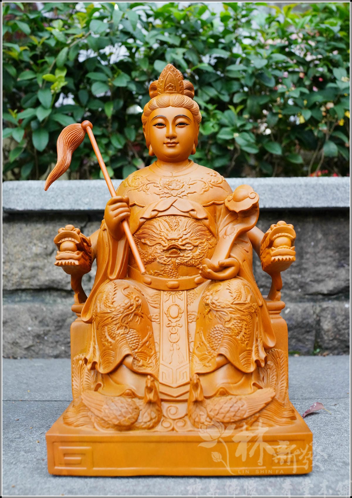 新發神藝-瑤池金母娘娘(金面如意/自在神韻) 新發神藝-瑤池金母娘娘(金面如意/自在神韻)