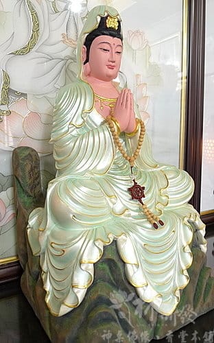 神發神藝-合掌觀音．白衣觀音大士(尺六原色．珍珠白作品)