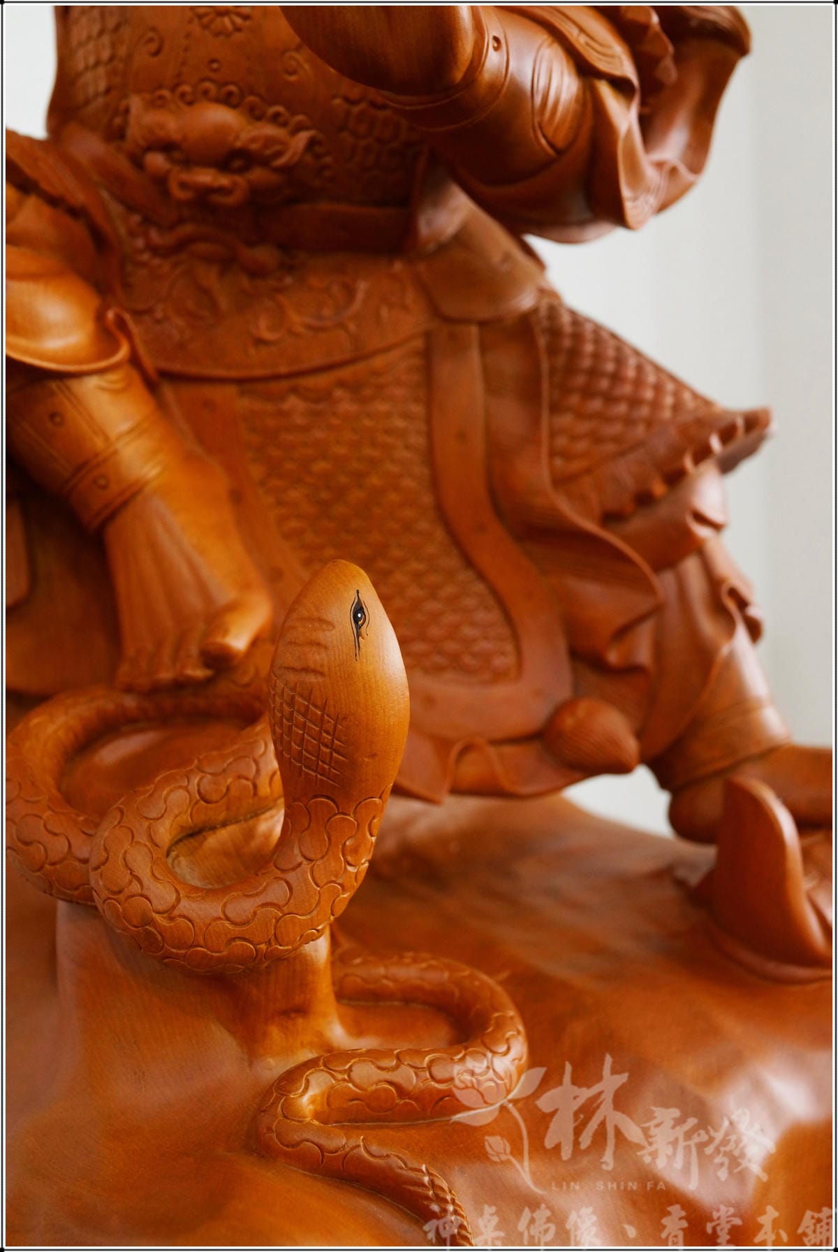 新發神藝-二尺二世代流傳玄天上帝(台灣梢楠/香樟木)