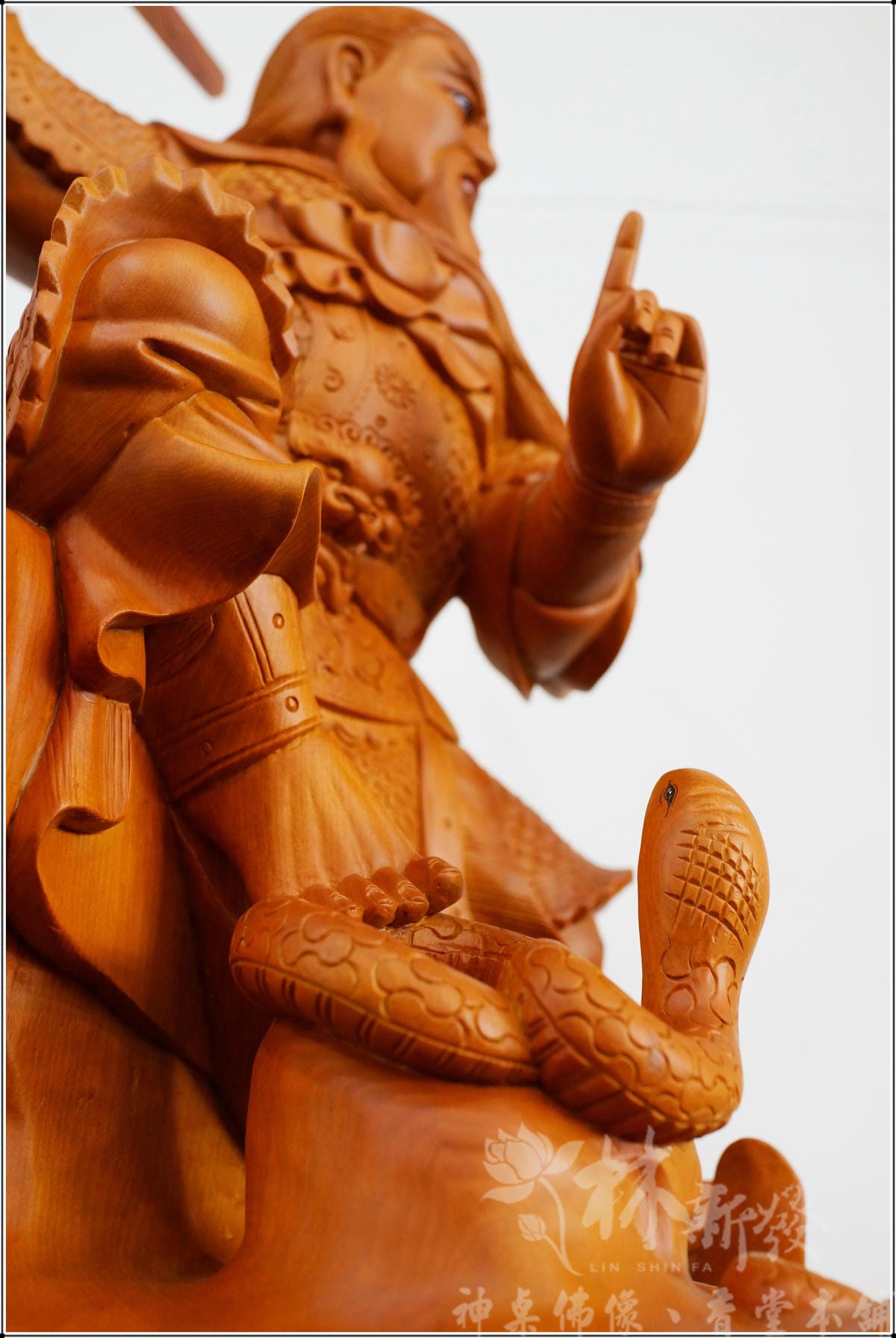 新發神藝-二尺二世代流傳玄天上帝(台灣梢楠/香樟木)