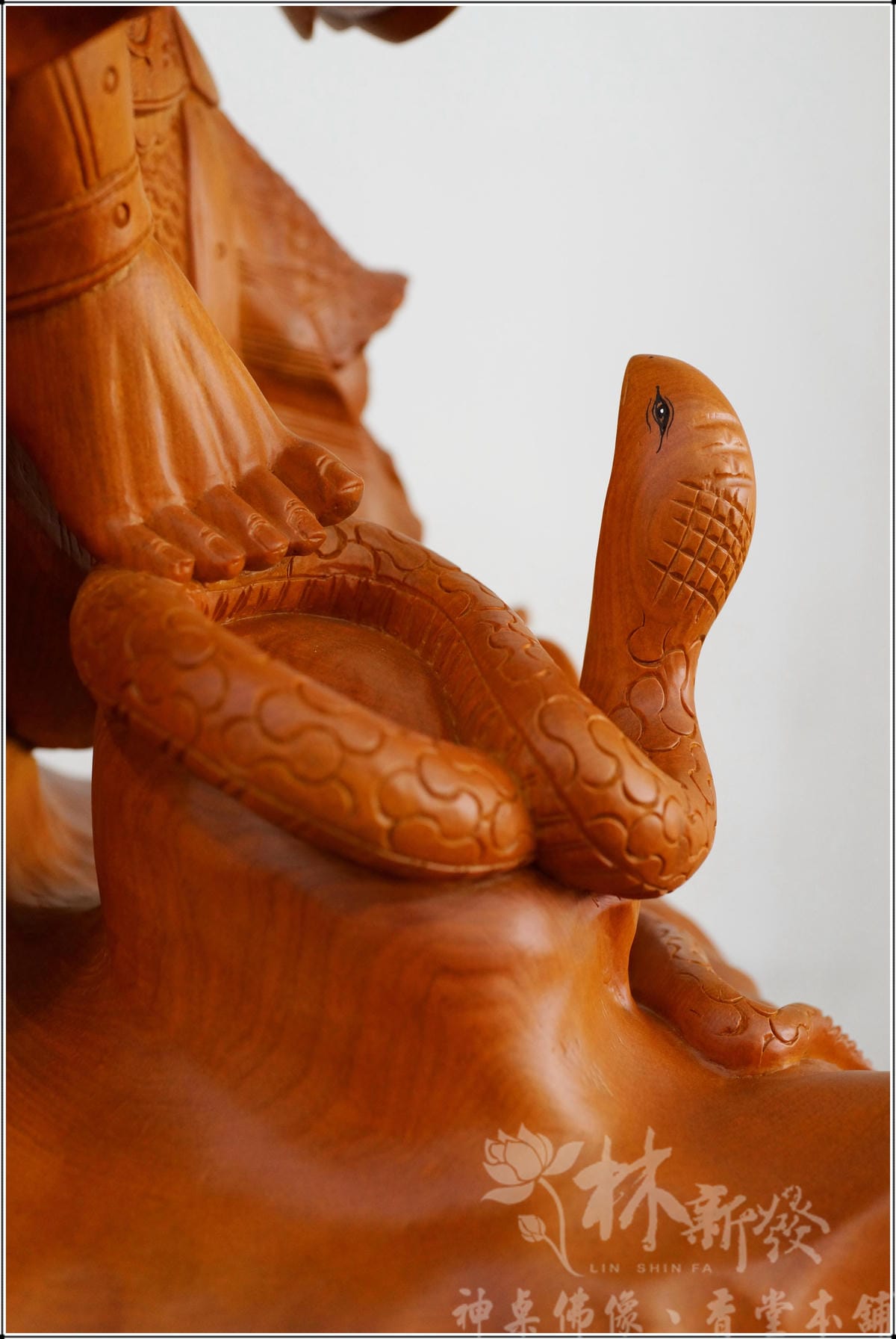 新發神藝-二尺二世代流傳玄天上帝(台灣梢楠/香樟木)