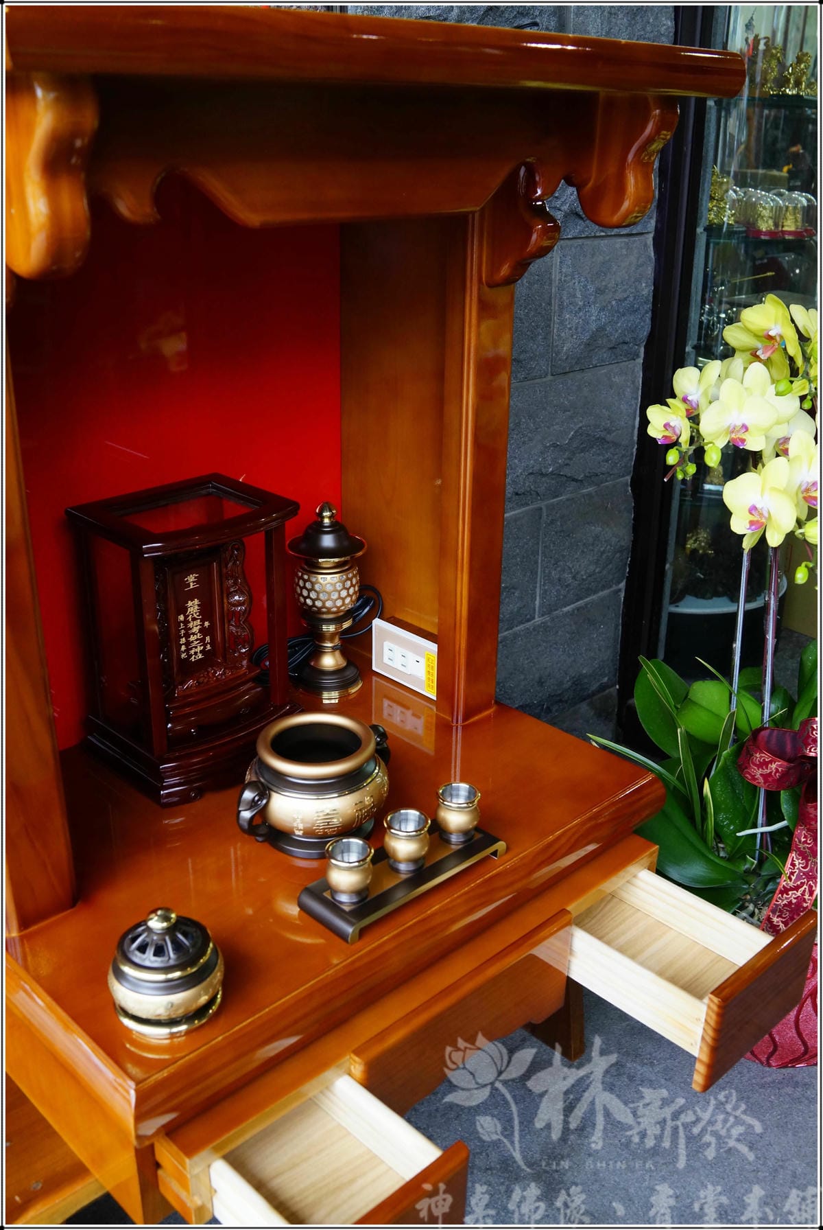 吊掛式佛櫥-檜木實木系/寶華銅器(二尺二.二尺九.三尺半) 吊掛式佛櫥-檜木實木系/寶華銅器(二尺二.二尺九.三尺半)