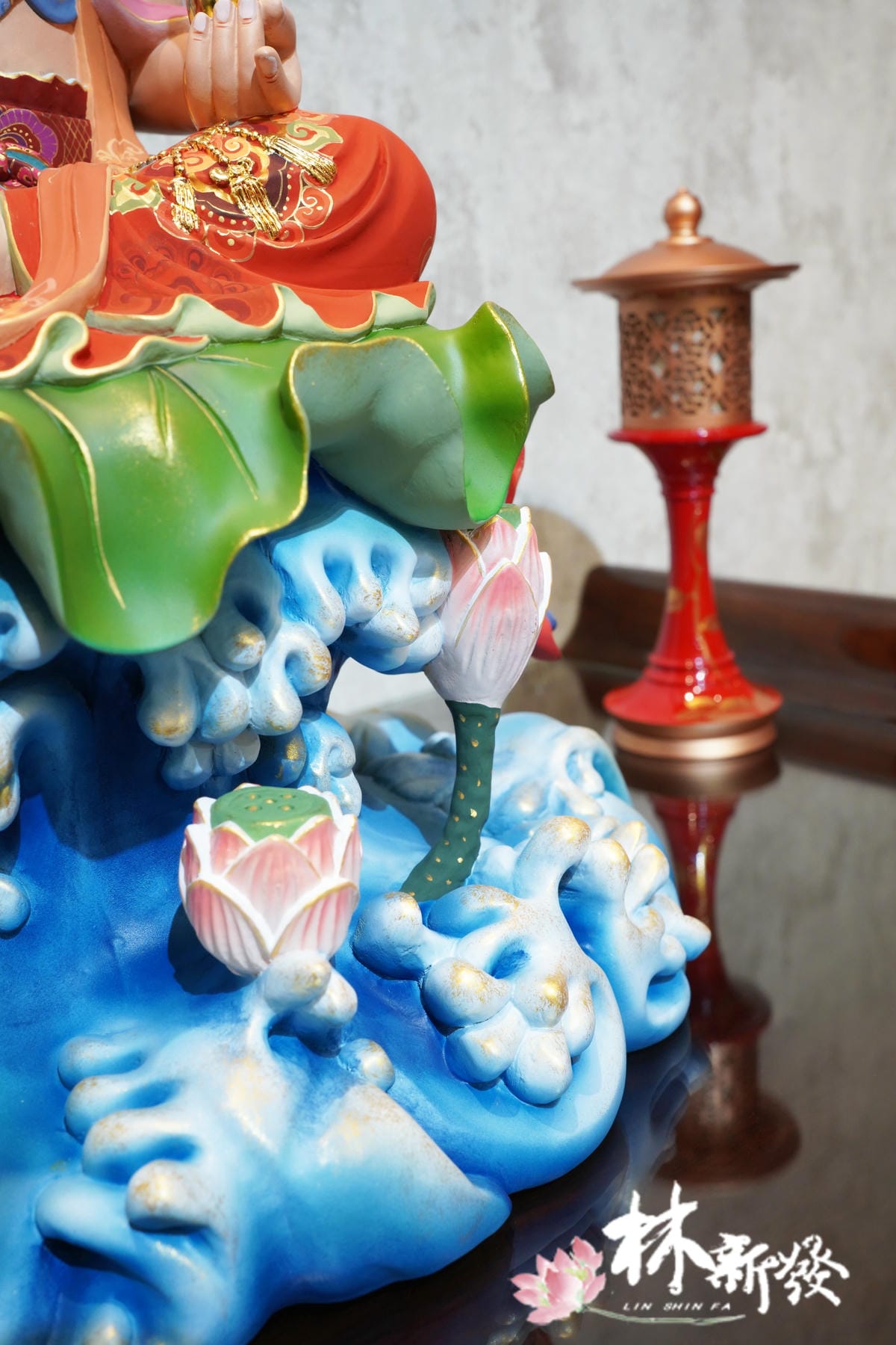 新發神藝-唐式觀自在．蓮座觀音(八吉祥紅袍南式細彩)