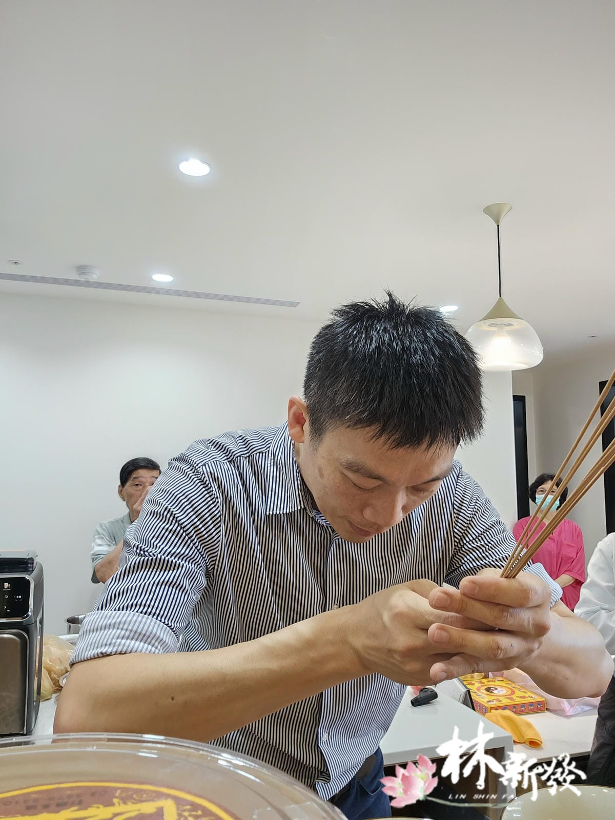 20240415三尺六檜木佛櫥與藝境觀音神位-016.jpg