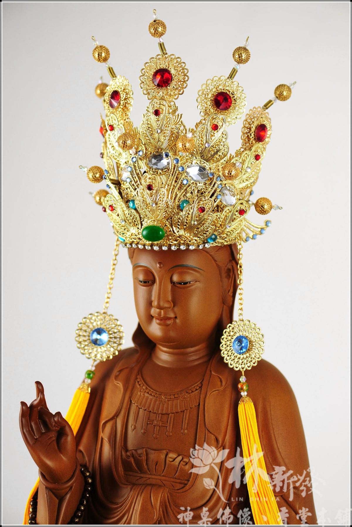 新發神藝-佛法泓光全蓮觀音(原色．按金身．外加五佛冠)