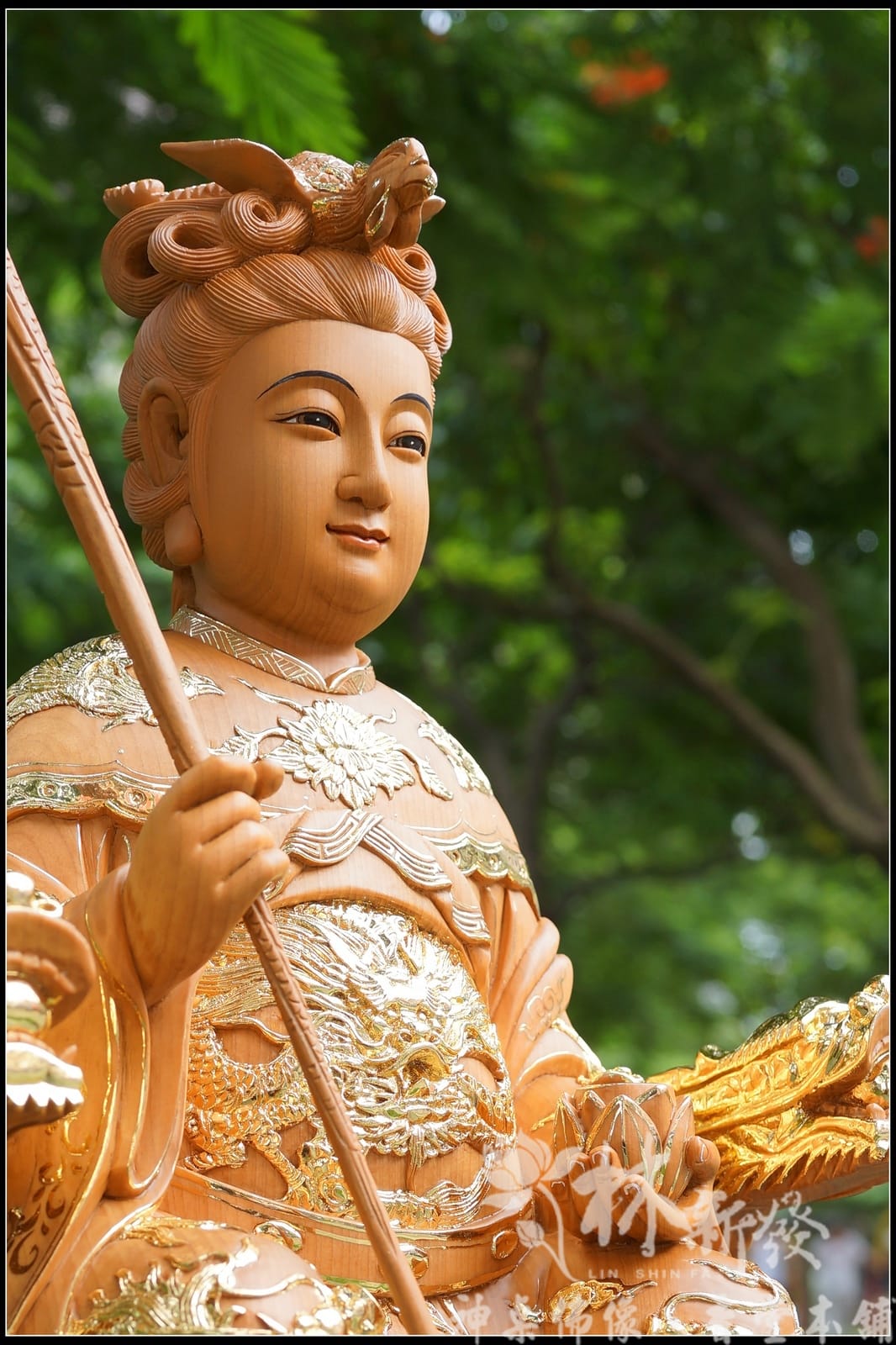 神佛藝術-瑤池金母/台灣檜木．香樟白身（仙佛與自然）