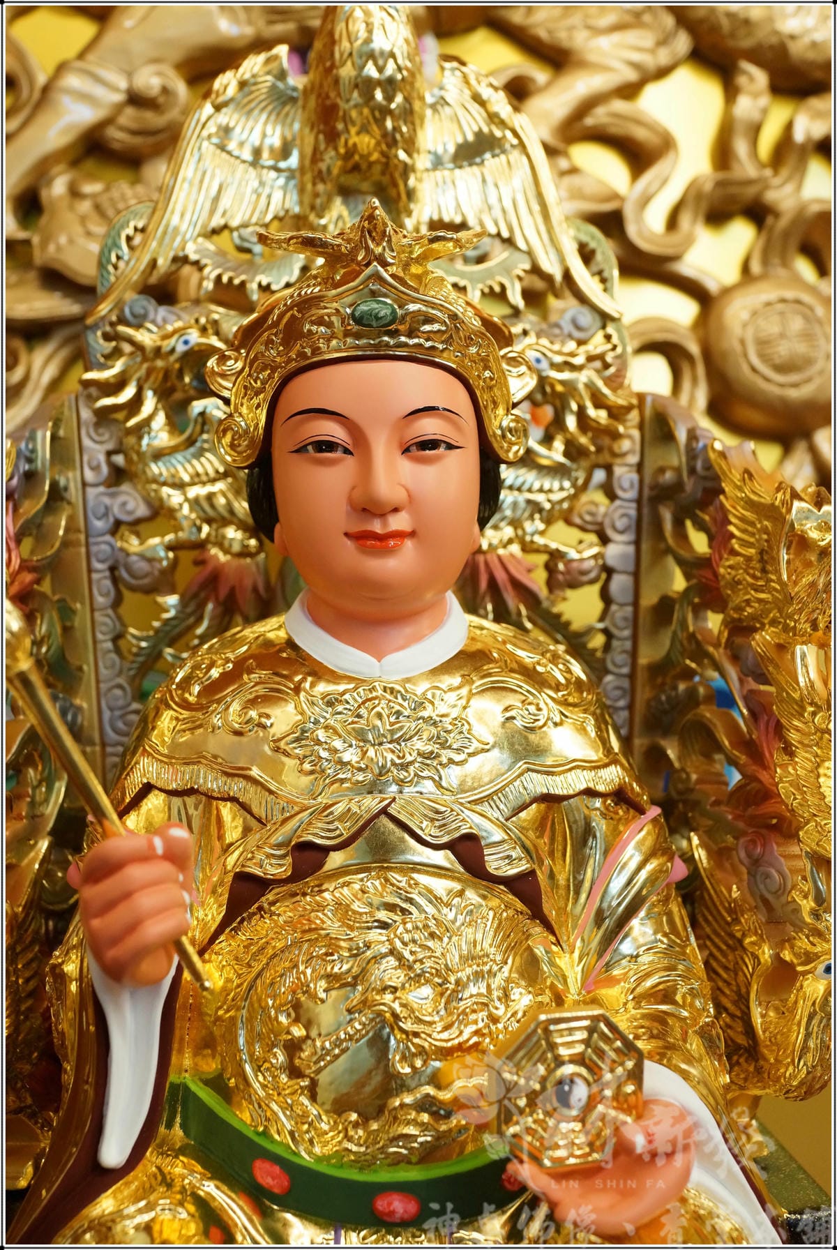 新發神藝-地母娘娘作品(九鳳椅金身)