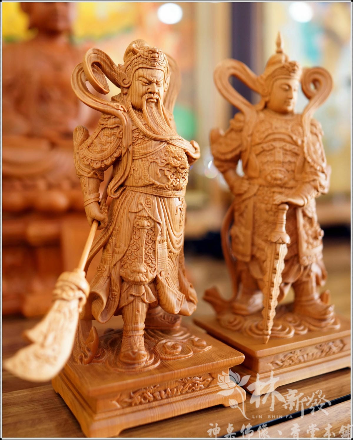 新發神藝-佛法伽藍．佛法韋馱(香樟．台灣檜木)