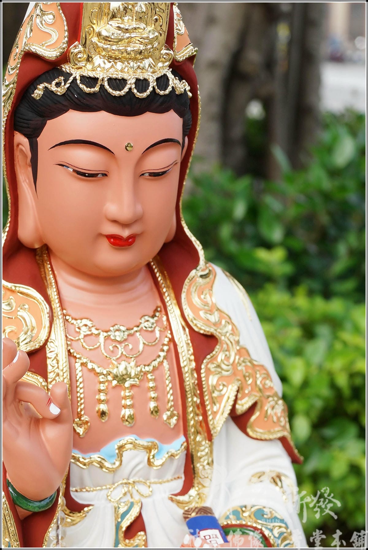 新發神藝再現金身-白衣觀音大士