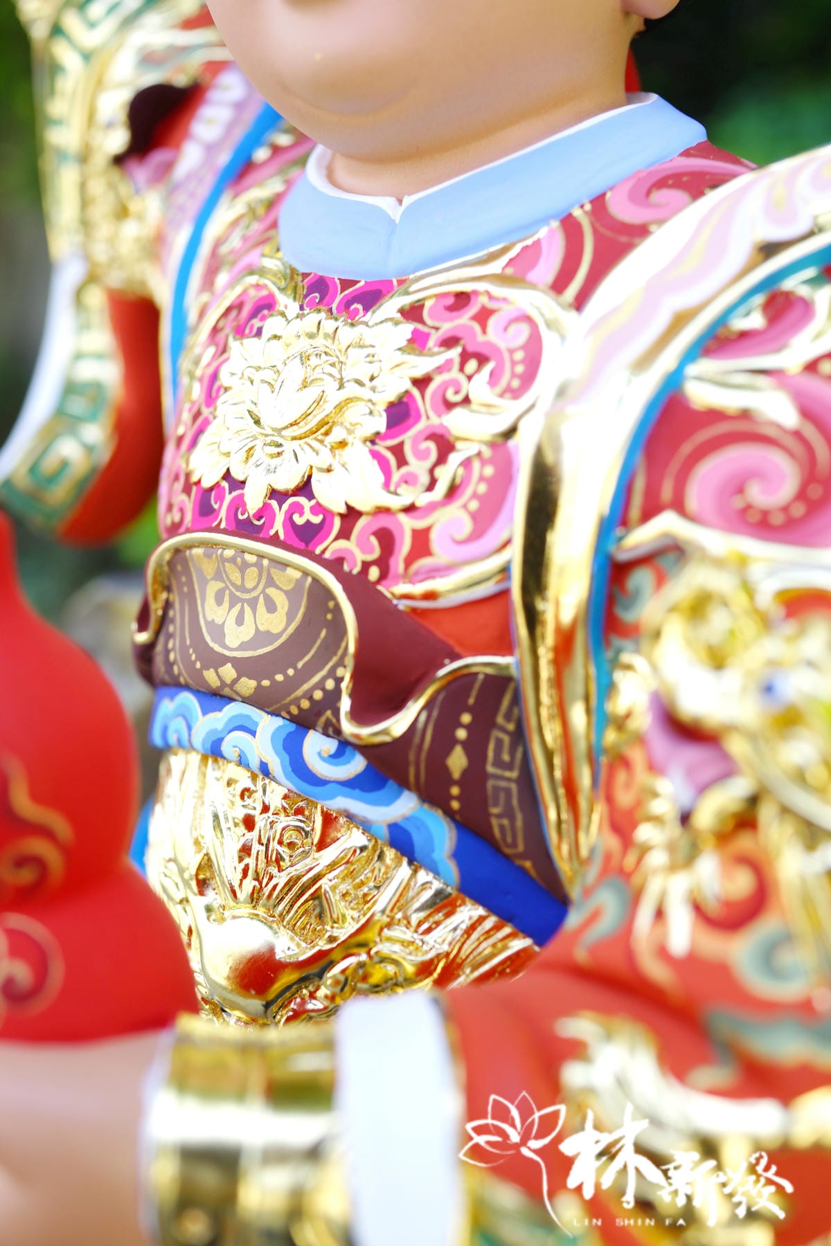 2020佛法九天玄女-桃紅水藍金龍袍-0011.JPG