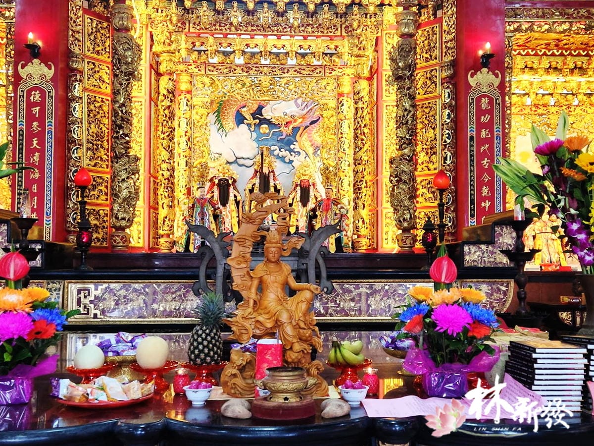 ​​​​​​​新發神藝．水月．悠然觀音(尺六．二尺二)