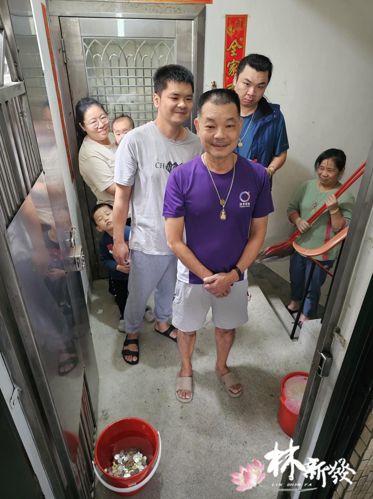 2023年的上帝公南彩加黑檀椅_71.jpg