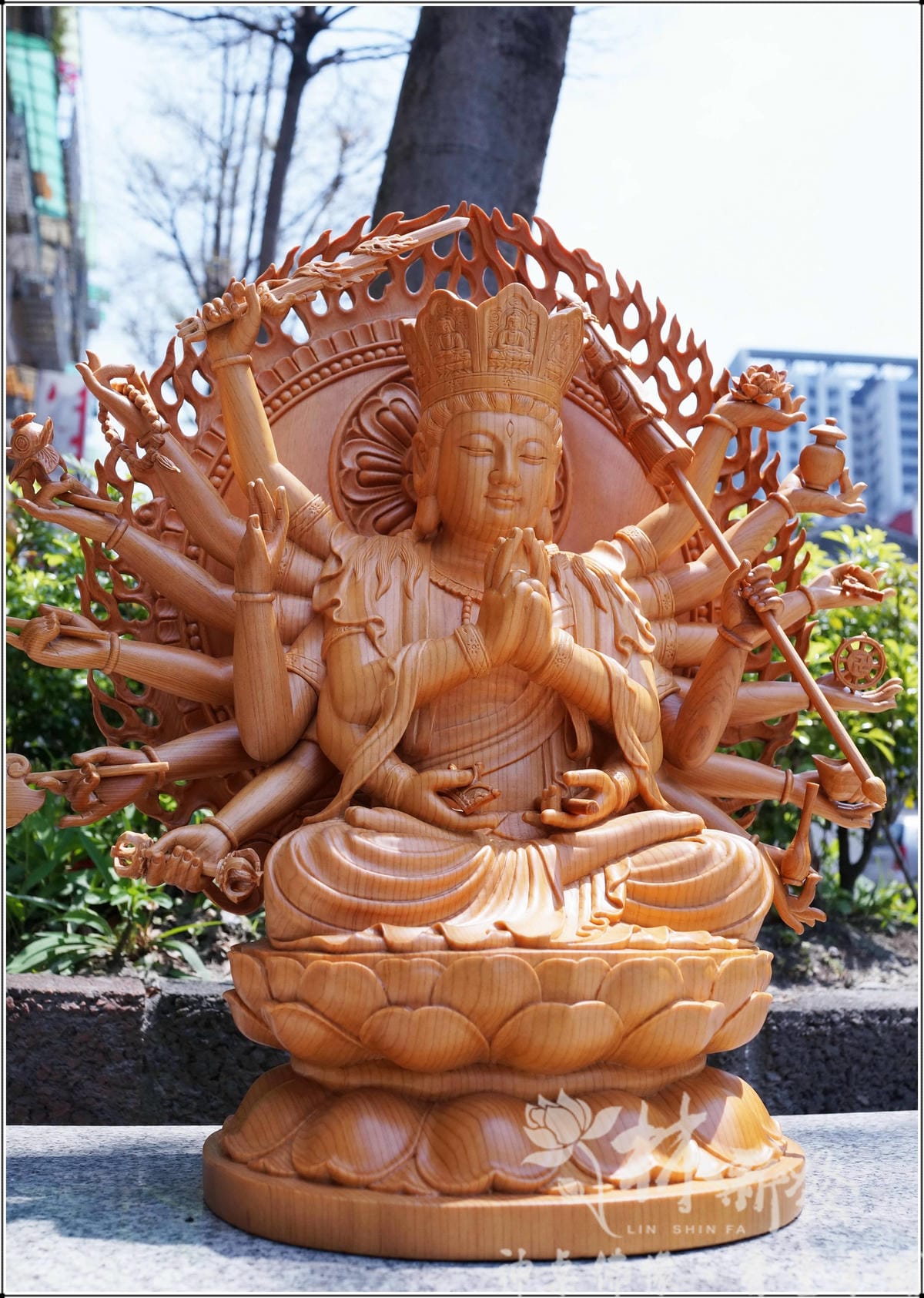 新發神藝-準堤佛母(台灣檜木佛法全蓮體．總高尺六)
