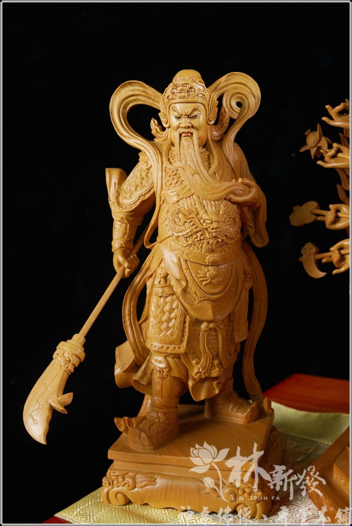 新發神藝-準堤佛母(台灣檜木佛法全蓮體．總高尺六)
