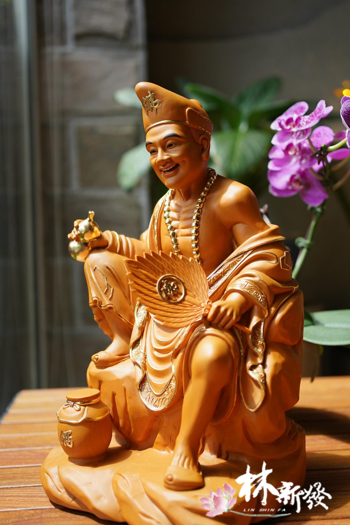 新發神藝-喜樂濟公禪師(描金藝術作品分享.在店中等有緣人) 新發神藝-喜樂濟公禪師(描金藝術作品分享.在店中等有緣人)