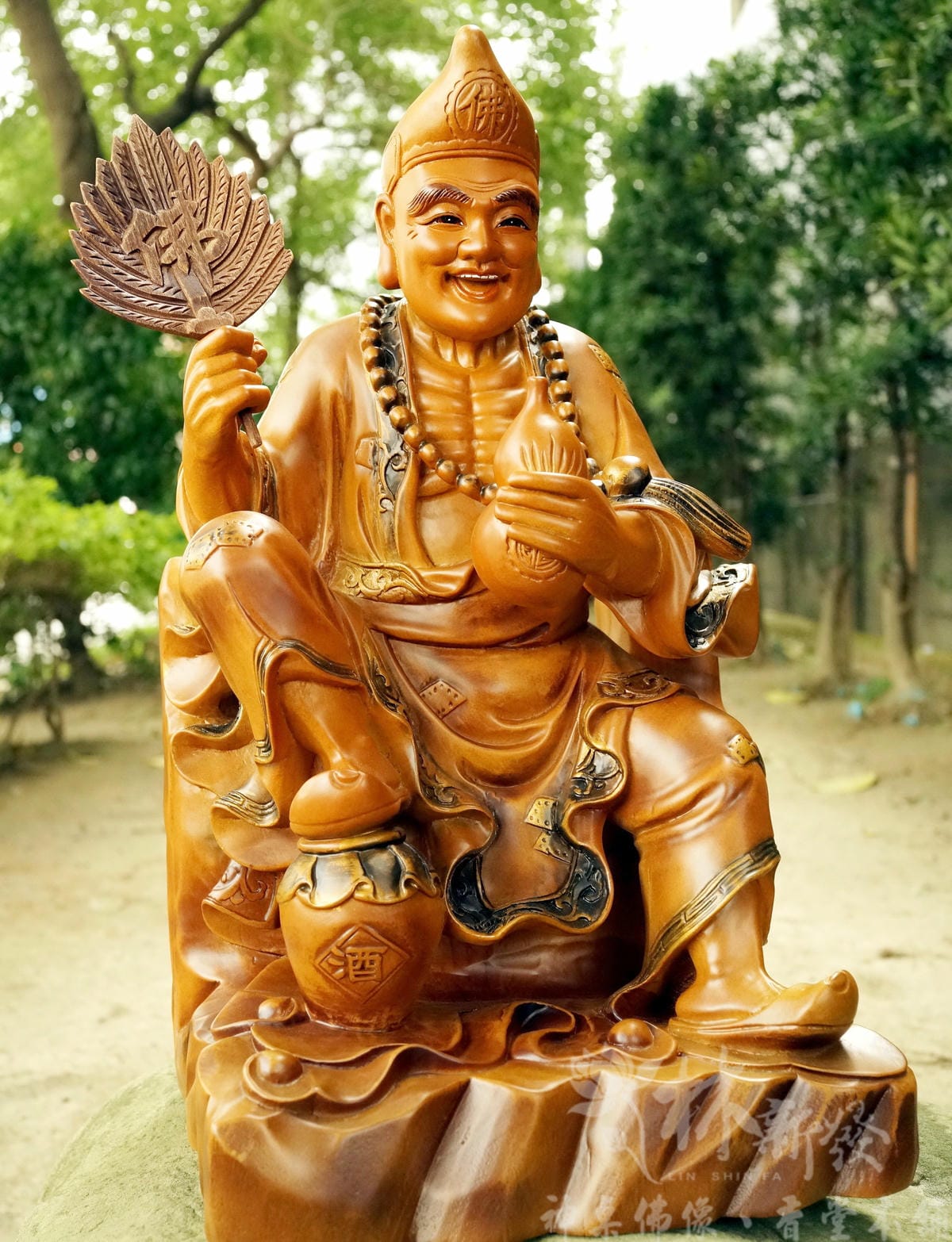 新發神藝-喜樂濟公禪師(描金藝術作品分享．在店中等有緣人)