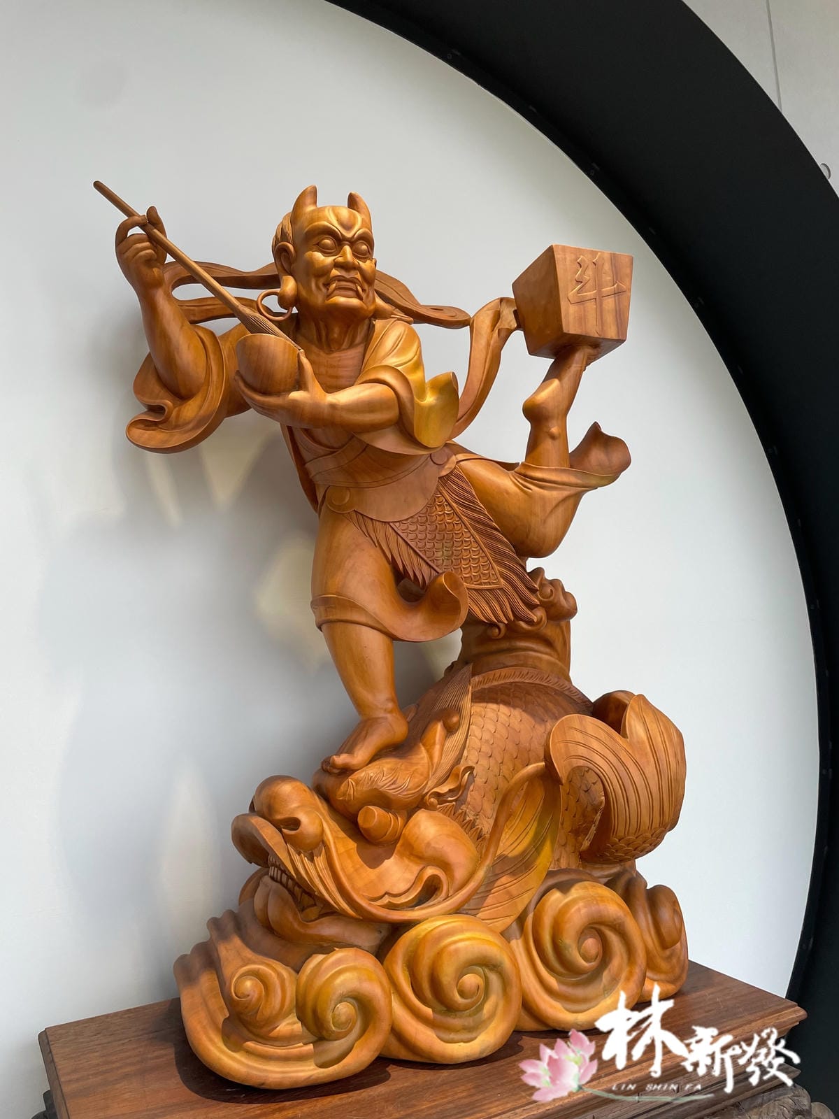 新發神藝-魁星爺.魁星踢斗(108與88公分) 新發神藝-魁星爺.魁星踢斗(108與88公分)
