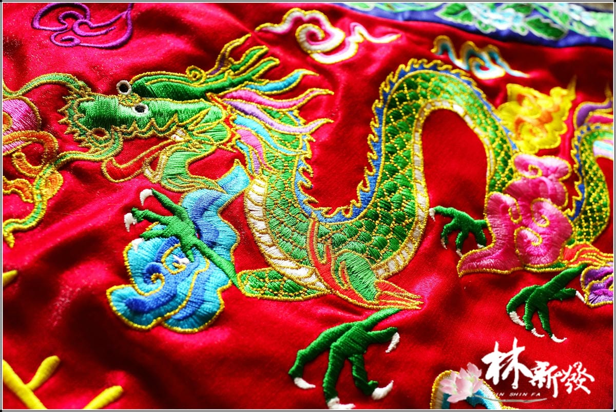 20250309-忍冬花進香旗(金龍．青龍．彩鳳．三龍．香爐)_11.jpg