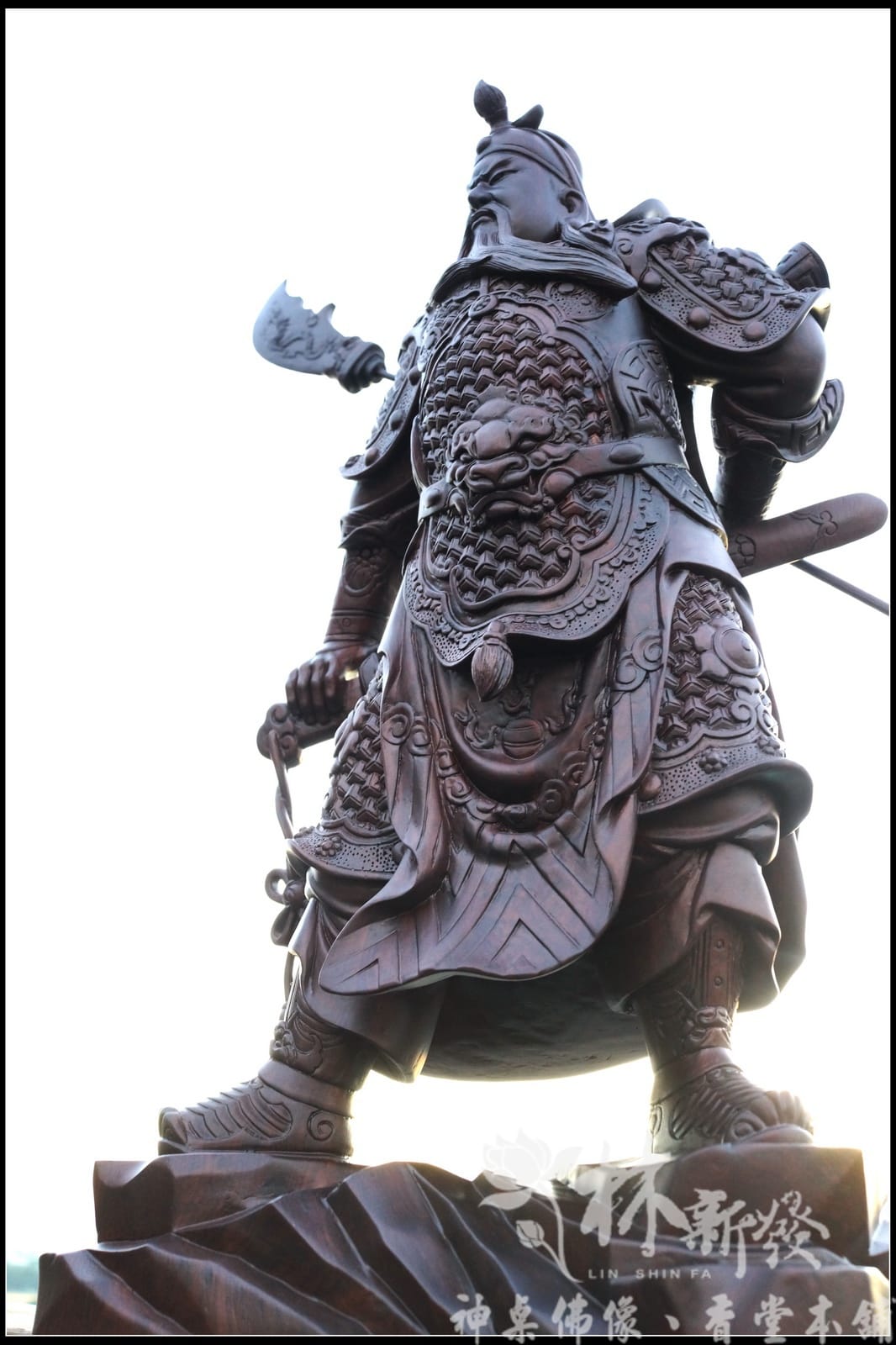 新發神藝-關公威震十方(台檜/黑檀木48公分作品)