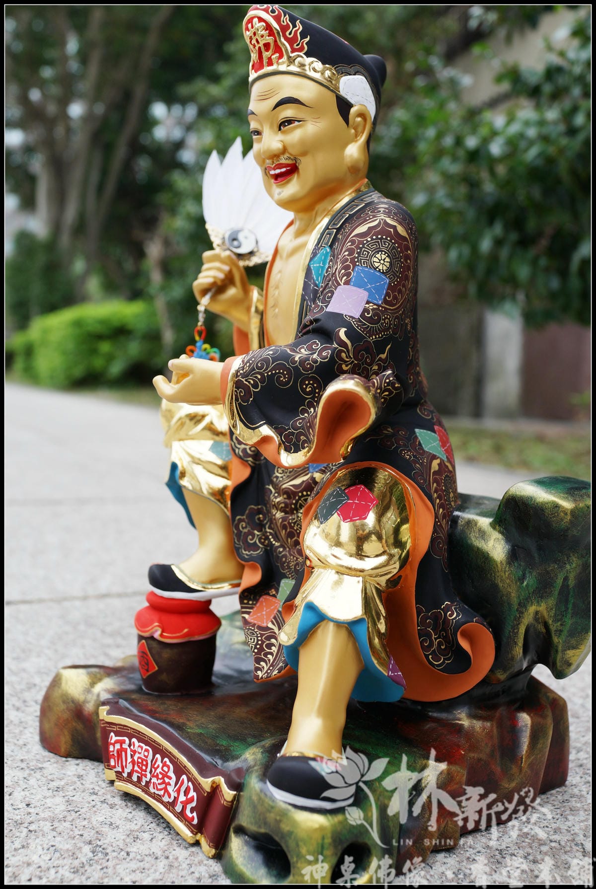 林新發神像翻新藝術創作（濟公活佛%2F化緣濟公）