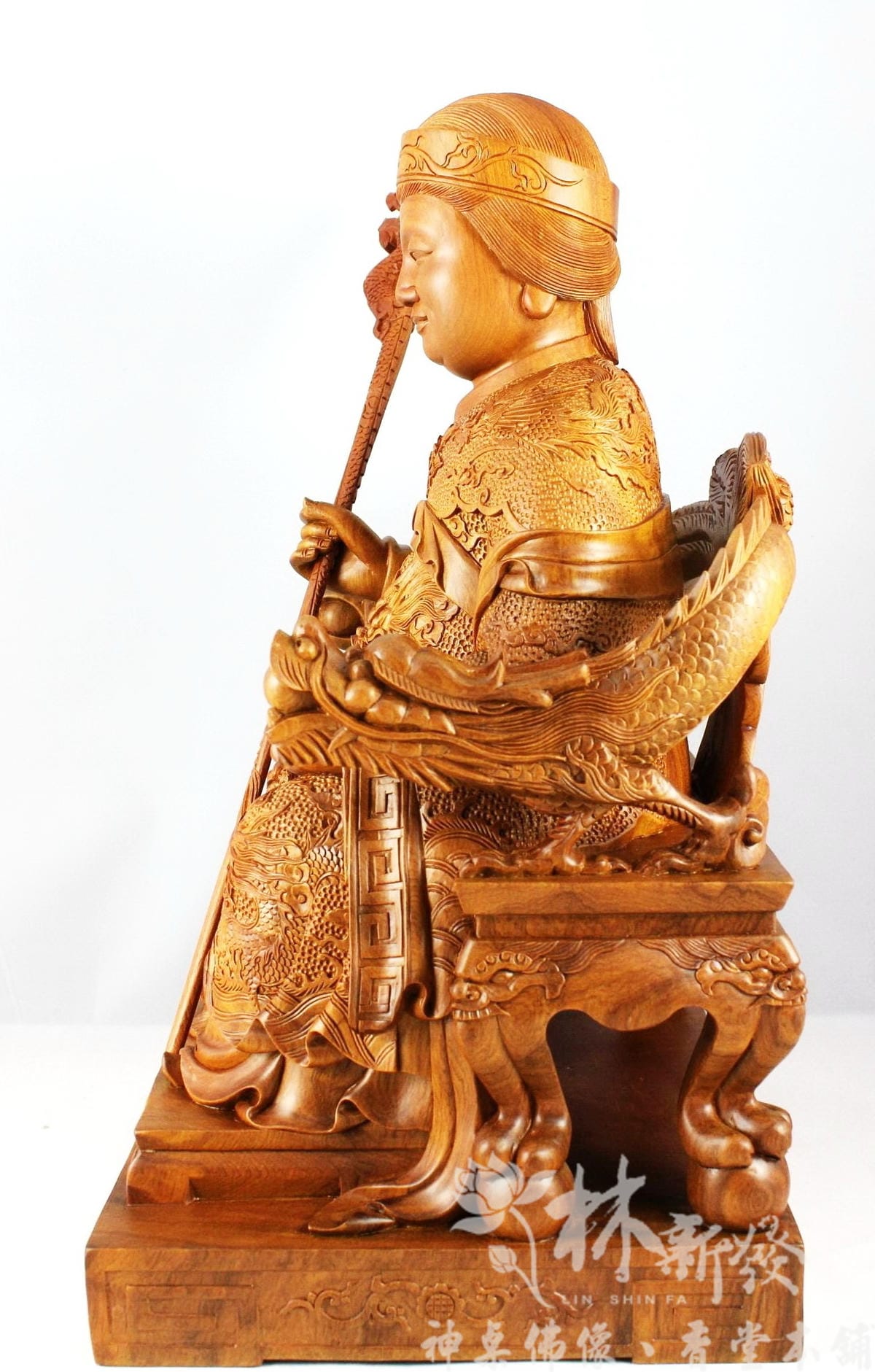 新發神藝-驪山老母(龍鳳椅精細雕刻。描金與原色作品)
