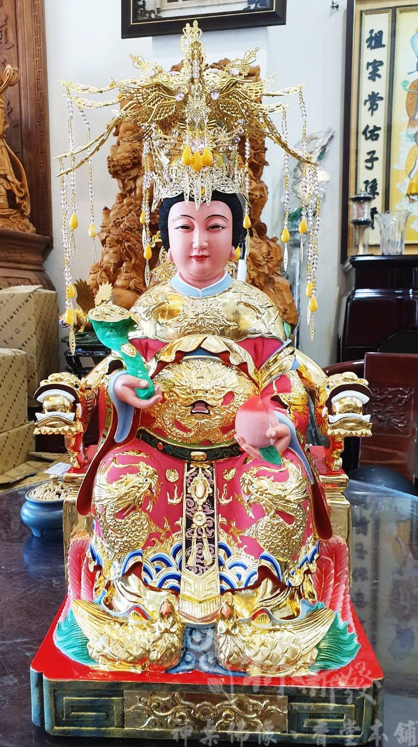 新發神藝-瑤池金母娘娘(粉龍袍粉鳳冠設計.尺六香樟與梢楠) 新發神藝-瑤池金母娘娘(粉龍袍粉鳳冠設計.尺六香樟與梢楠)