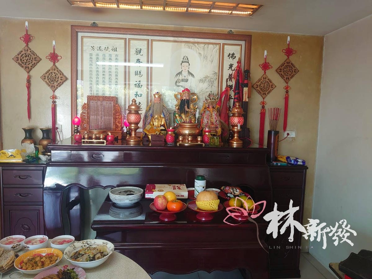 🌸【大牌式祖牌|代代傳承的敬意】🌸(紅花梨.台灣手工之美) 🌸【大牌式祖牌|代代傳承的敬意】🌸(紅花梨.台灣手工之美)