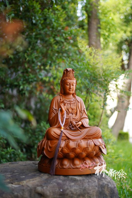 神像雕刻木材_綠檀觀音